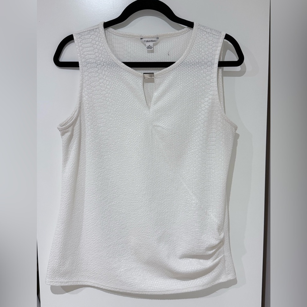 Calvin Klein Textured White Sleeveless Blouse